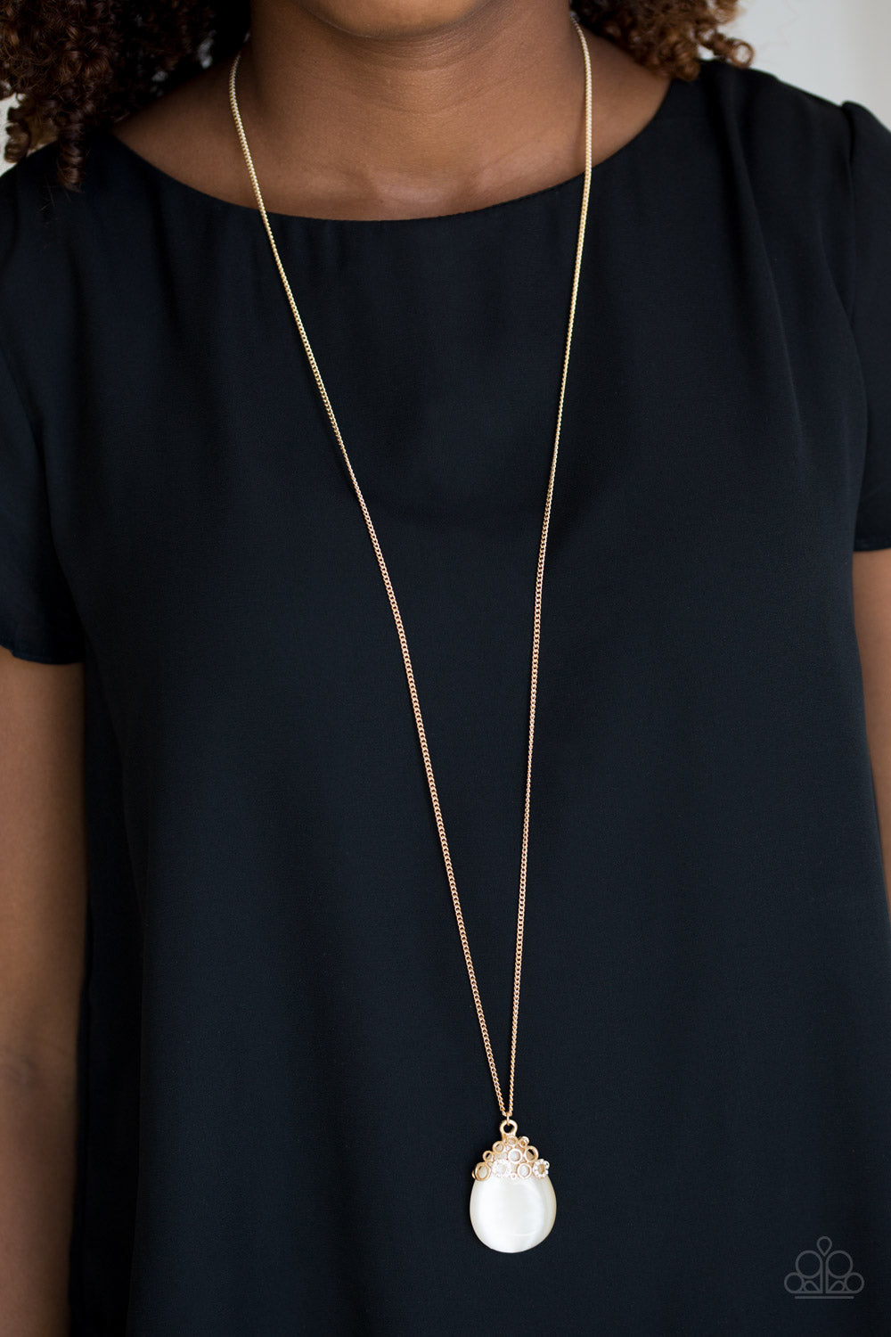 Paparazzi ♥ Nightcap and Gown - Gold ♥  Necklace