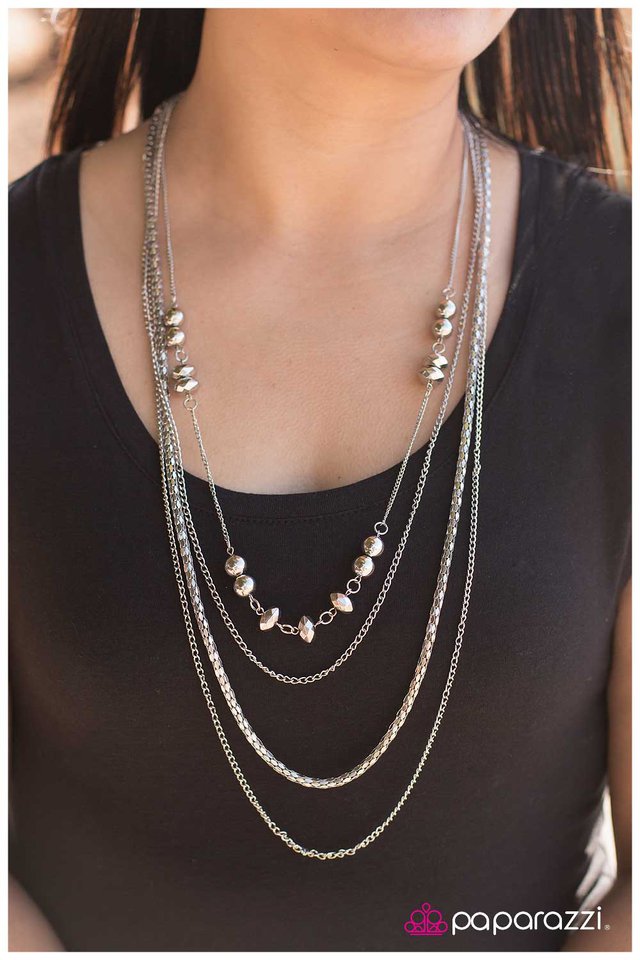 parallel-universe-p2in-svxx-014xx