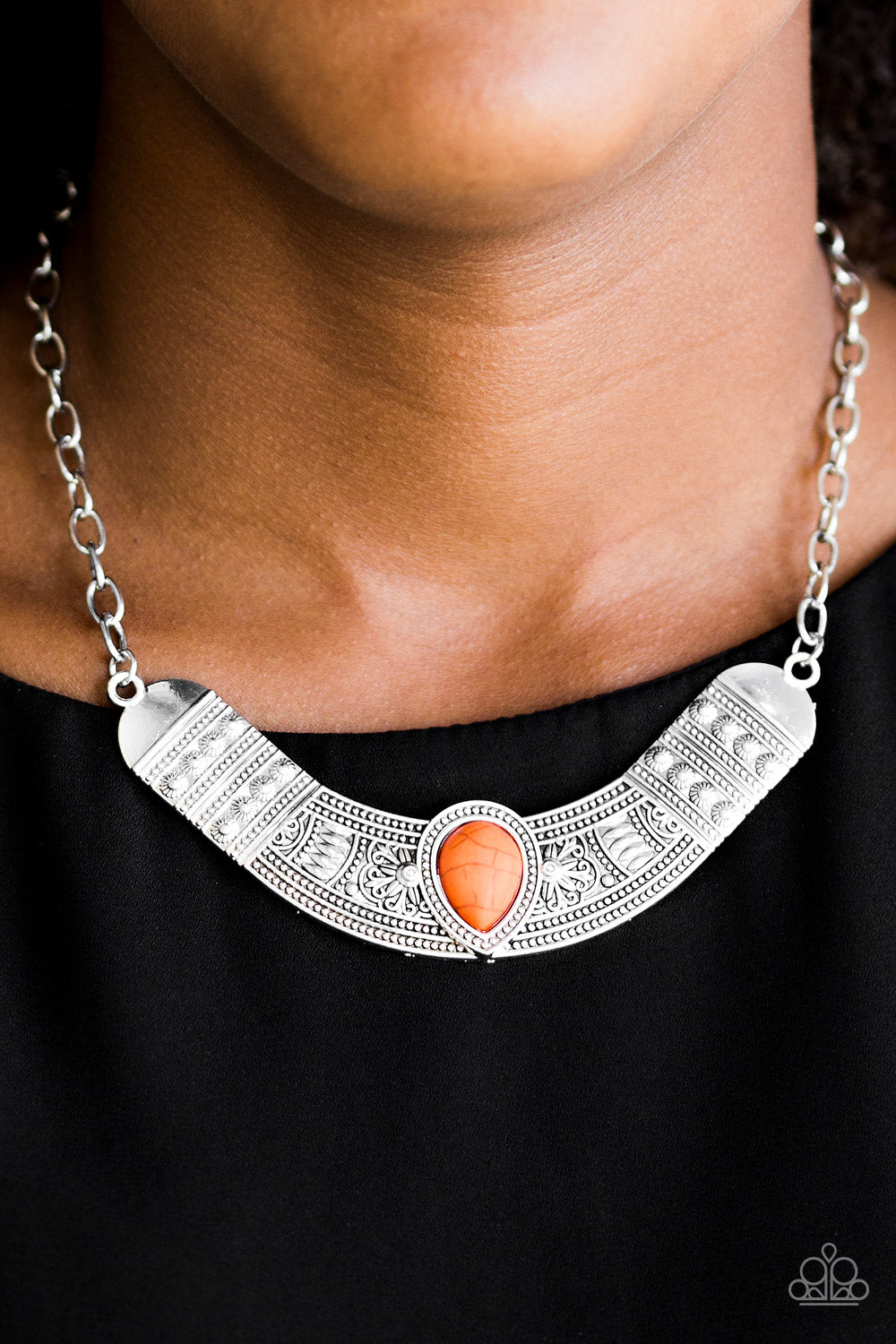 Paparazzi ♥ Very Venturous - Orange ♥  Necklace