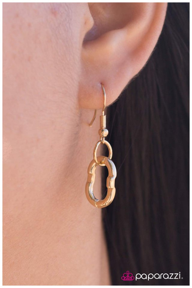 Paparazzi ♥ Make My Day - Gold ♥ Necklace