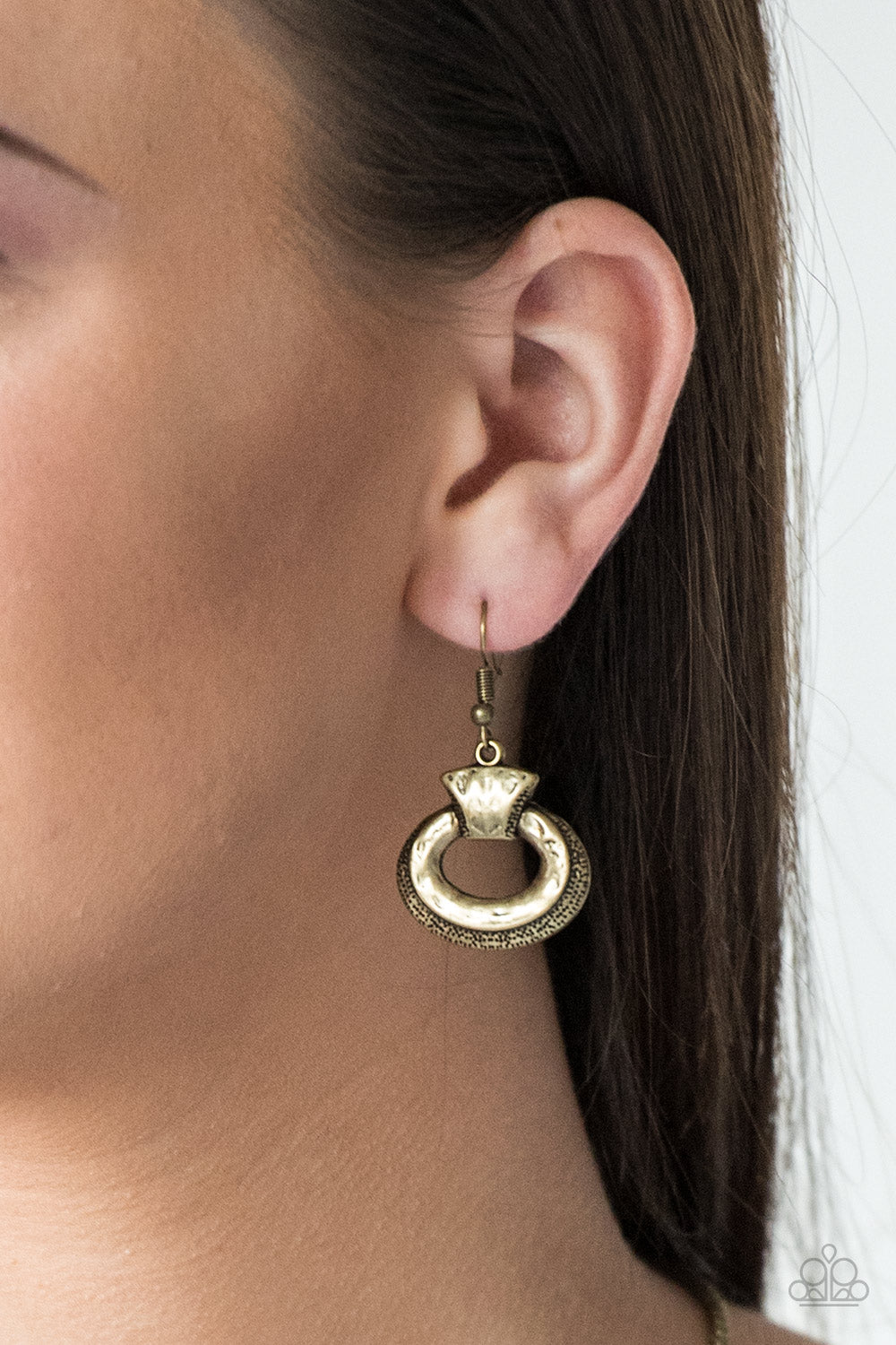 Paparazzi ♥ Retro Rebel - Brass ♥  Necklace