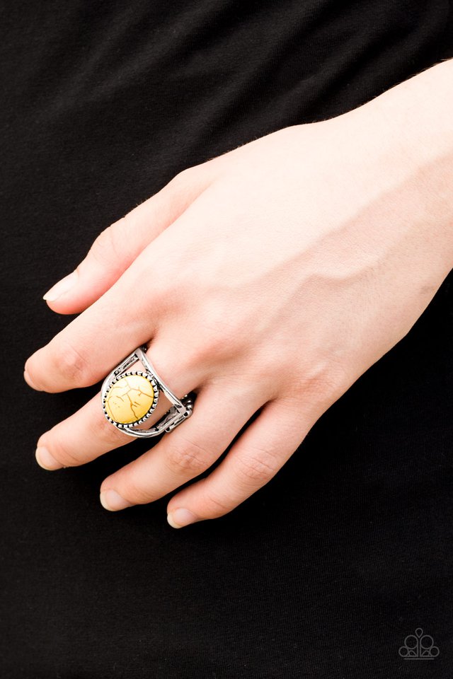 Paparazzi ♥ Canyon Cache - Yellow ♥ Ring