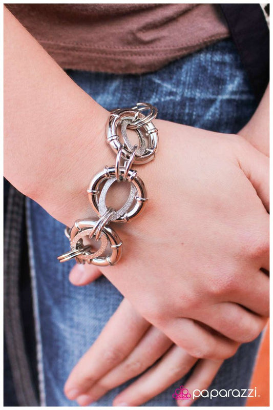 two-if-by-sea-p9in-svxx-001kx