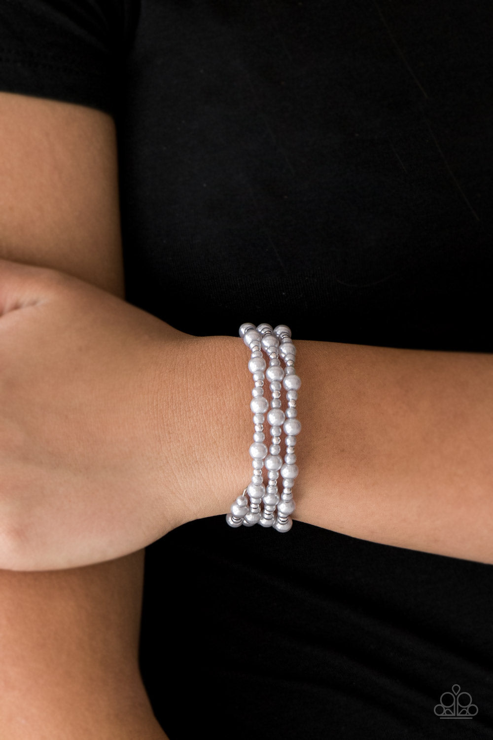 Paparazzi ♥ Classic Confidence - Silver ♥  Bracelet