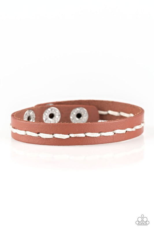 first-class-traveler-brown-p9ur-bnxx-346xx