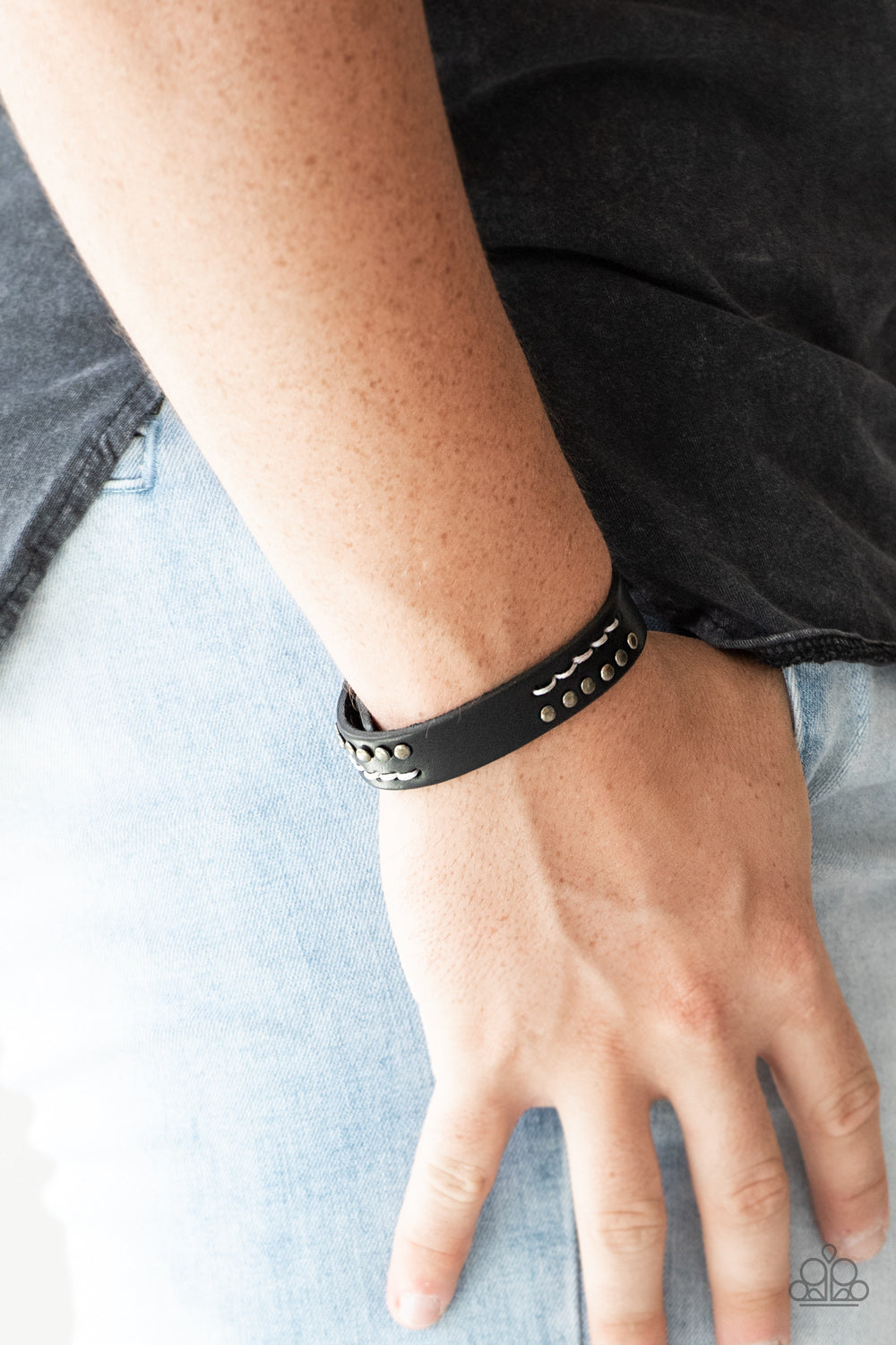 Paparazzi ♥ Always An Adventure - Black ♥  Bracelet