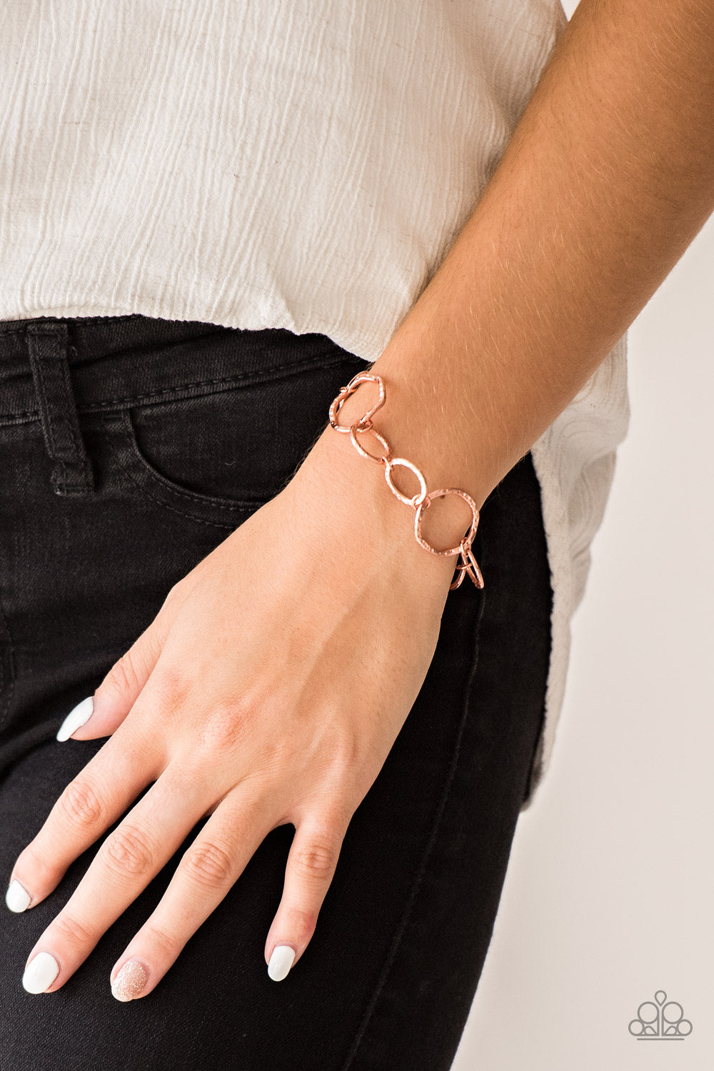 Paparazzi ♥ Ring Up The Curtain - Copper ♥  Bracelet