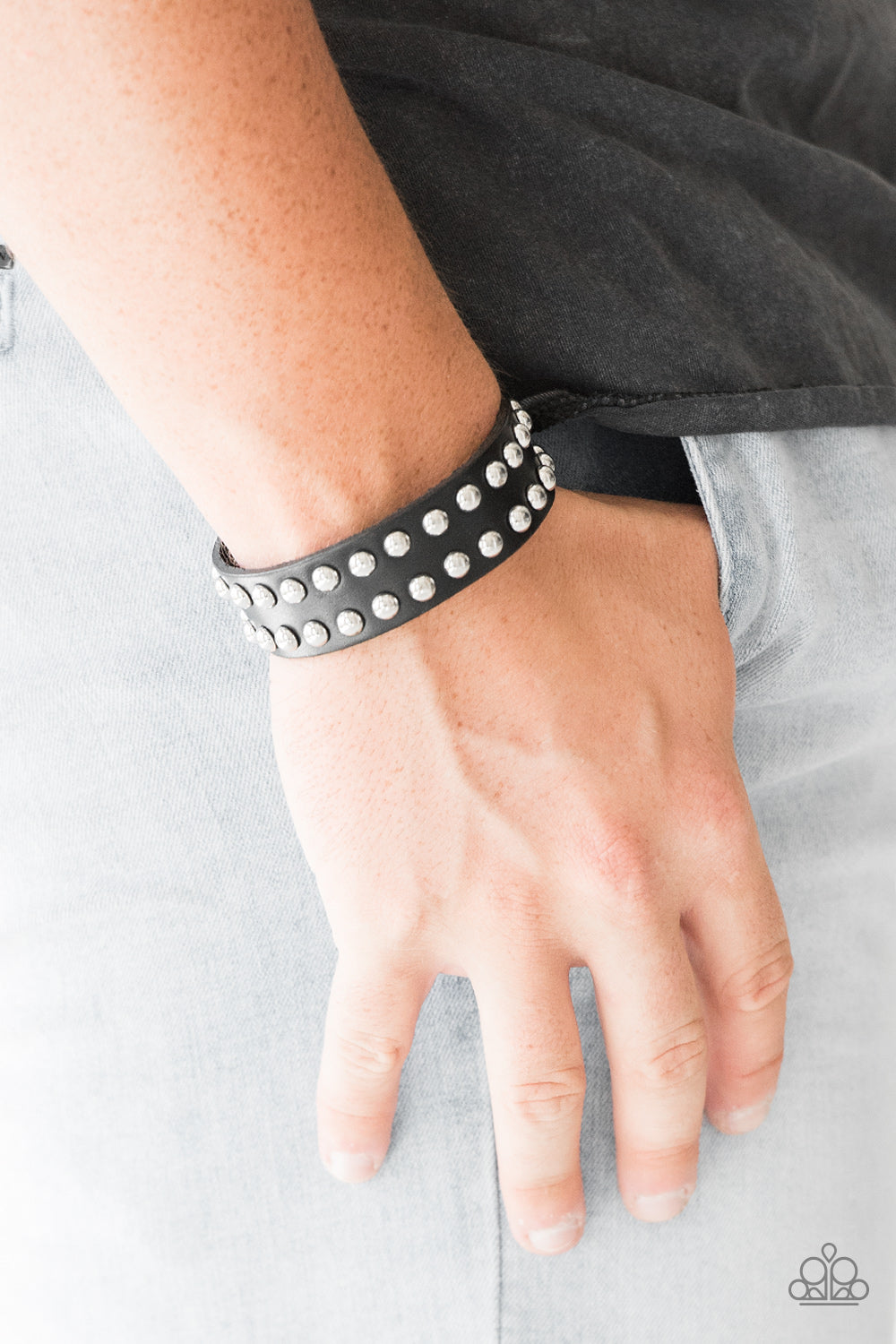 Paparazzi ♥ Biker Bold - Black ♥  Bracelet
