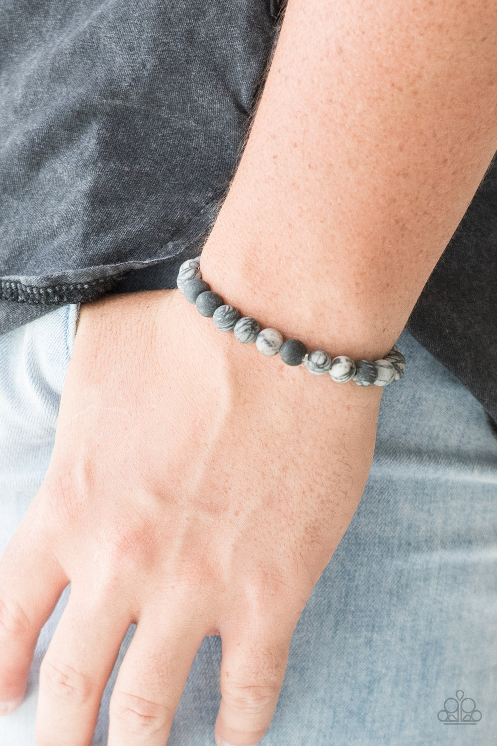 Paparazzi ♥ Oblivion - Silver ♥  Bracelet