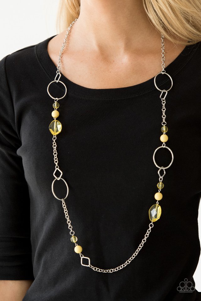 Paparazzi ♥ Very Visionary - Yellow ♥ Necklace