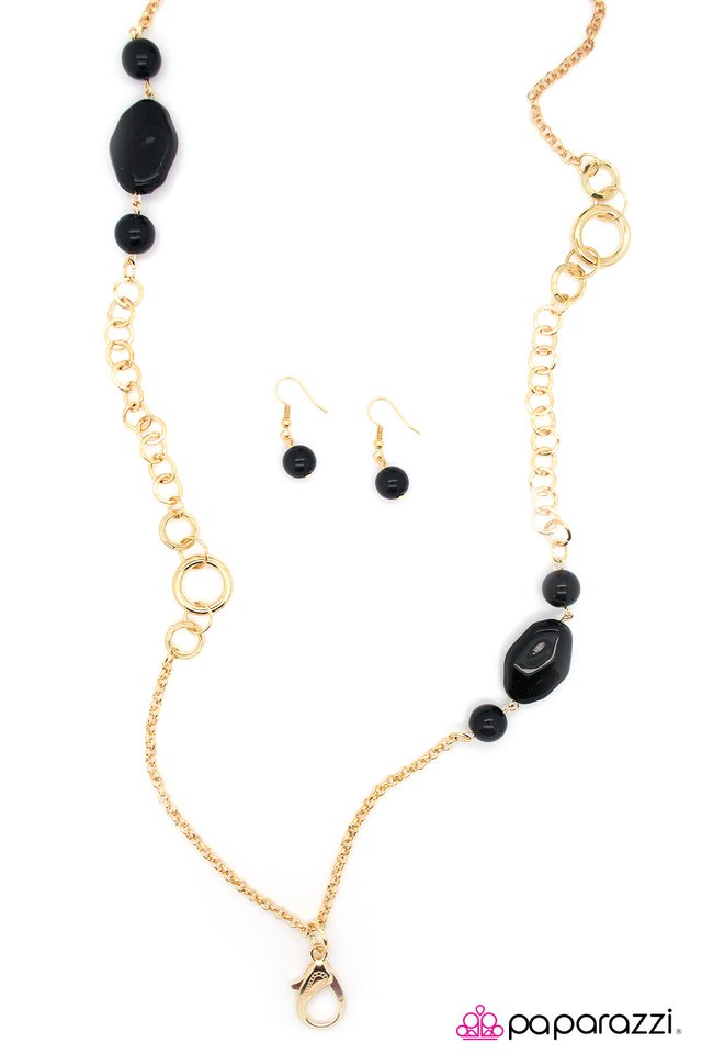 Paparazzi ♥ Working For the Weekend - Gold ♥ Necklace