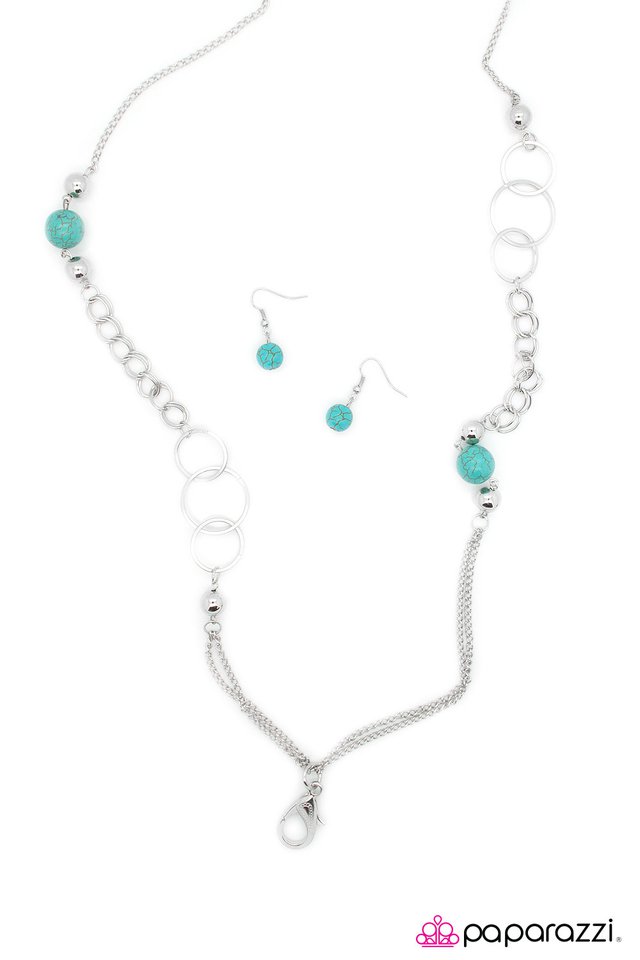 Paparazzi ♥ A Natural Leader - Blue ♥ Necklace
