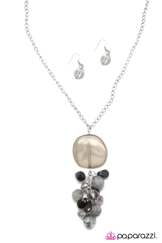 Paparazzi ♥ All Aglow - Silver ♥ Necklace