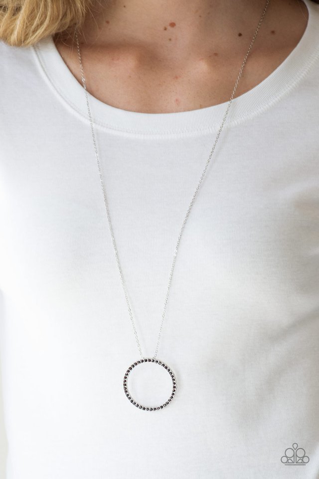 Paparazzi ♥ Center Of Attention - Purple ♥ Necklace