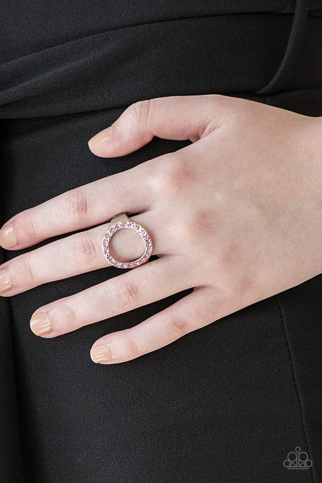 Paparazzi ♥ One-GLAM Band - Pink ♥ Ring