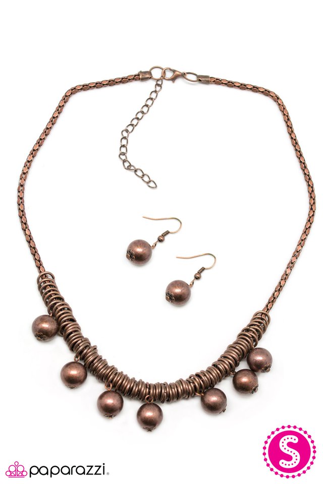 Paparazzi ♥ Lucky Strike - Copper ♥ Necklace