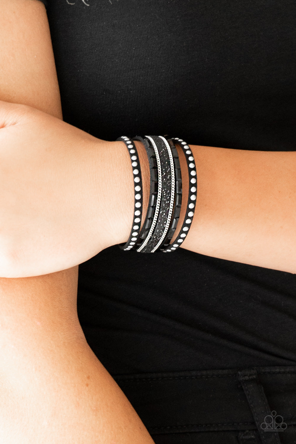 Paparazzi ♥ Seize The Sass - Black ♥  Bracelet