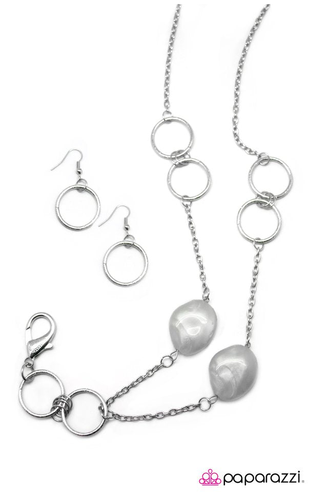 Paparazzi ♥ Employee Of the Month - White ♥ Necklace