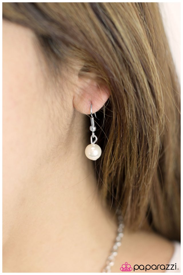 Paparazzi ♥ Worked Like a Charm - White ♥ Necklace