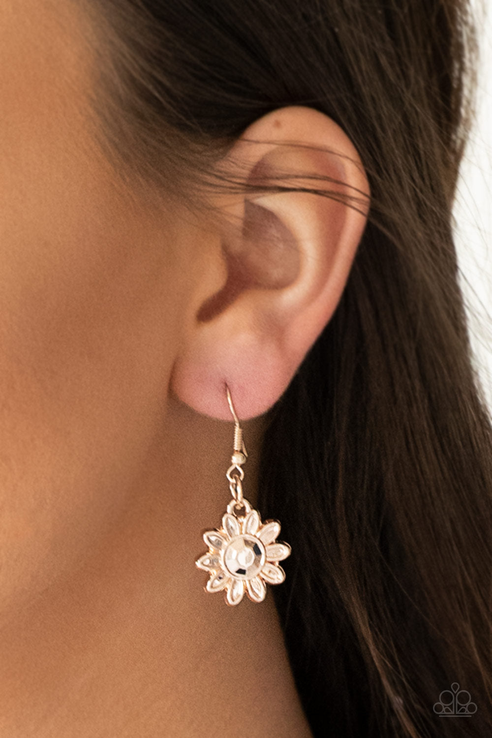 Paparazzi ♥ Mess With The Bull - Rose Gold ♥  Necklace