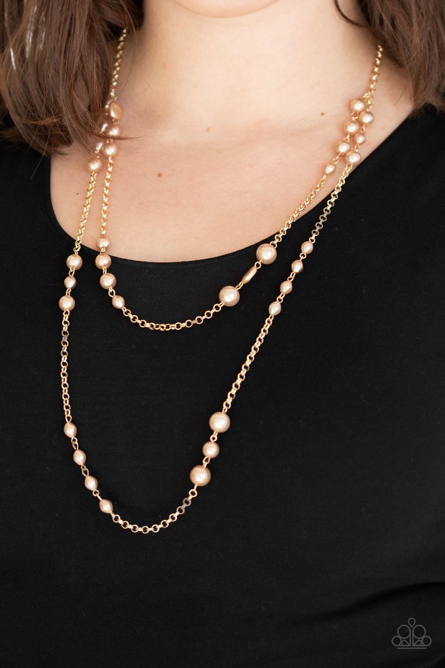 Paparazzi ♥ Pearl Promenade - Gold ♥ Necklace