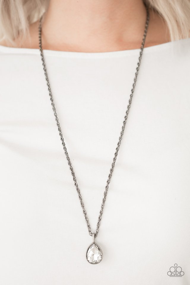 Paparazzi ♥ Million Dollar Drop - Black ♥ Necklace