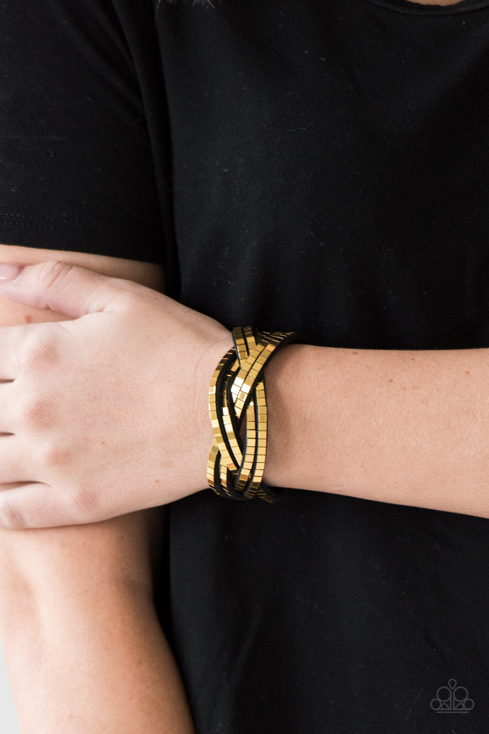 Paparazzi ♥ Looking For Trouble - Gold ♥  Bracelet