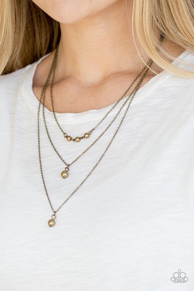 Paparazzi ♥ High Heels and Hustle - Brass ♥ Necklace