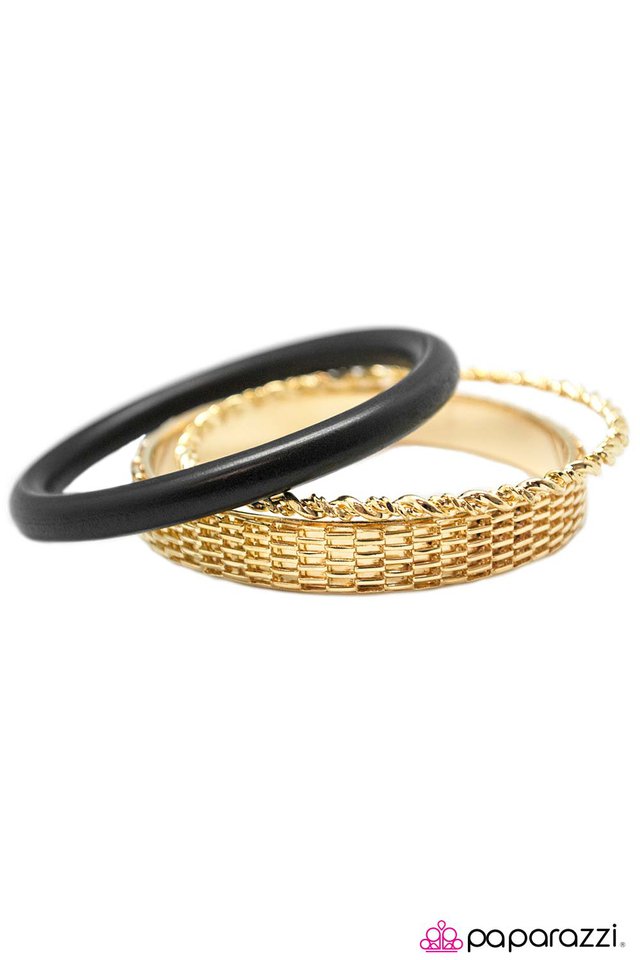 Paparazzi ♥ On the Fence - Gold ♥ Bracelet
