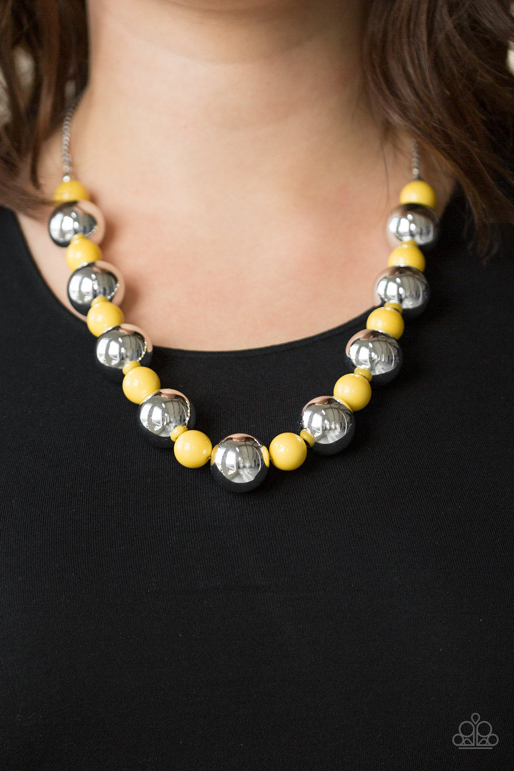 Paparazzi ♥ Top Pop - Yellow ♥  Necklace
