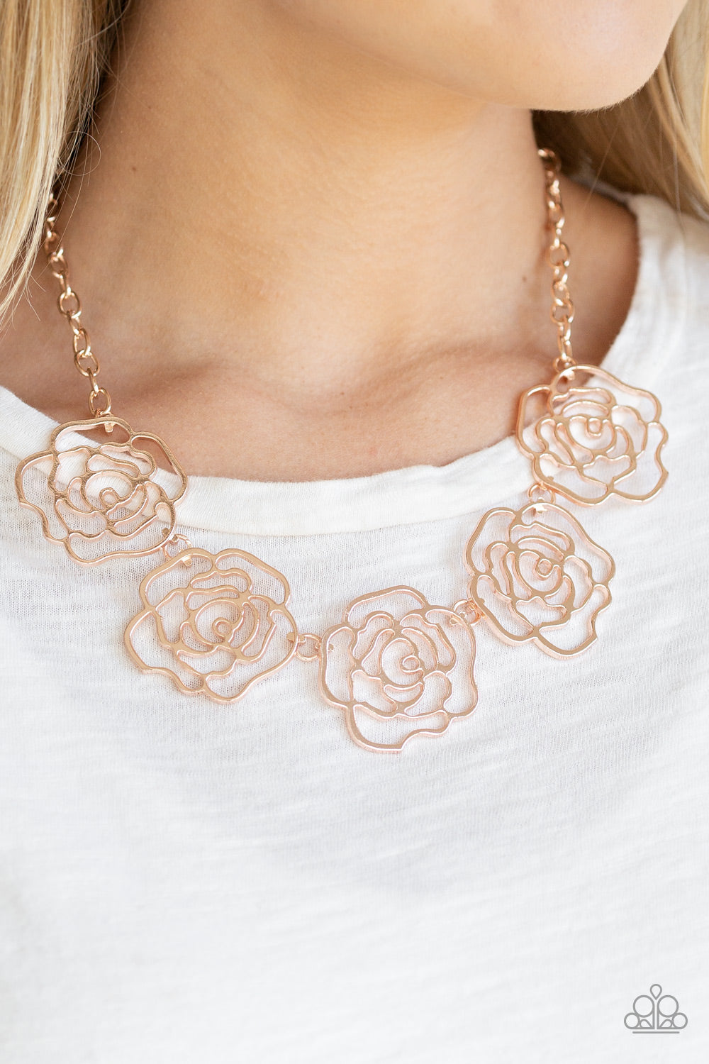 Paparazzi ♥ Budding Beauty - Rose Gold ♥  Necklace