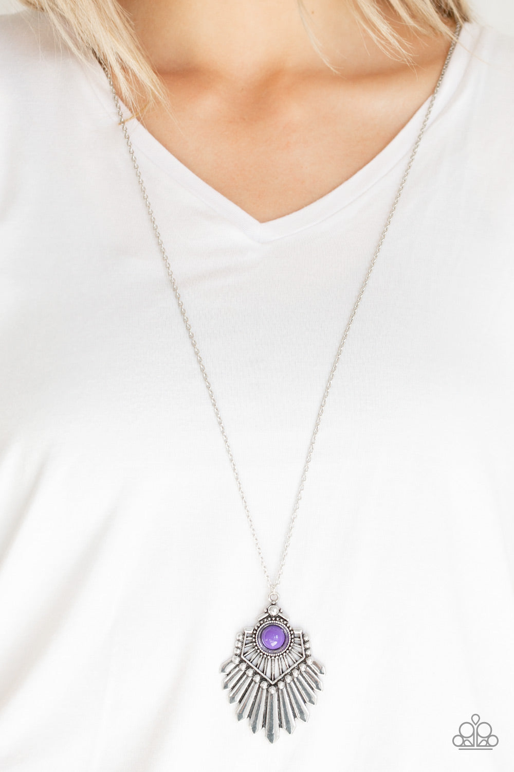 Paparazzi ♥ Inde-PENDANT Idol - Purple ♥  Necklace