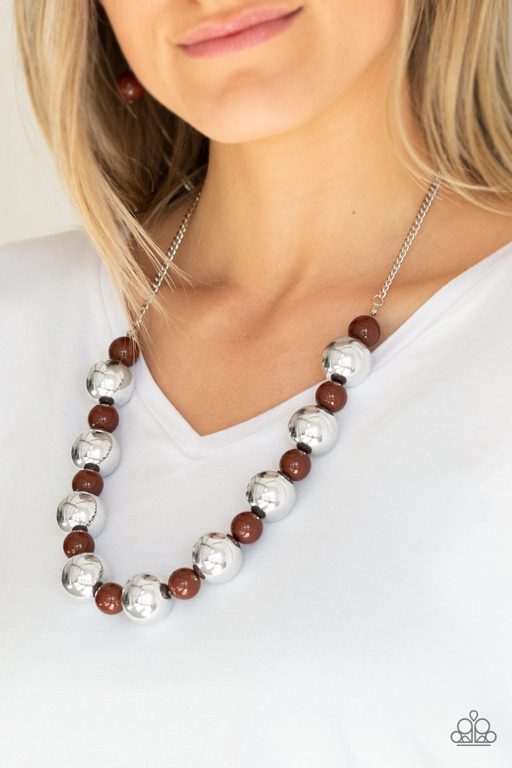 Paparazzi ♥ Top Pop - Brown ♥  Necklace