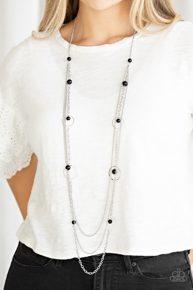 Paparazzi ♥ Collectively Carefree - Black ♥ Necklace
