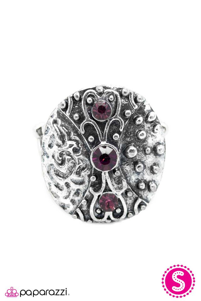 Paparazzi ♥ Queen Of Hearts - Purple ♥ Ring