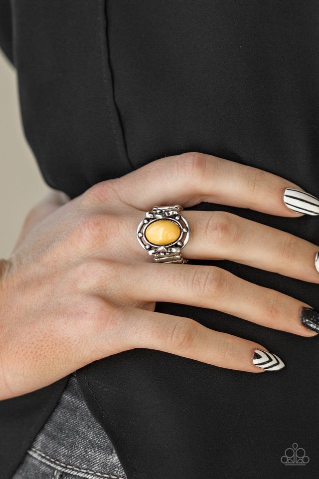 Paparazzi ♥ Color Me Confident - Yellow ♥ Ring
