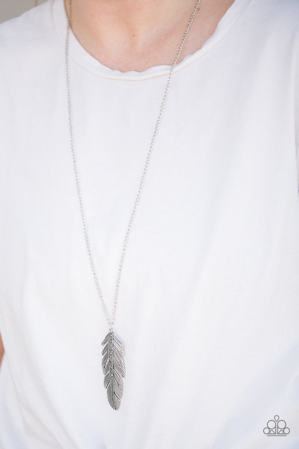 Paparazzi ♥ Sky Quest - Silver ♥  Necklace