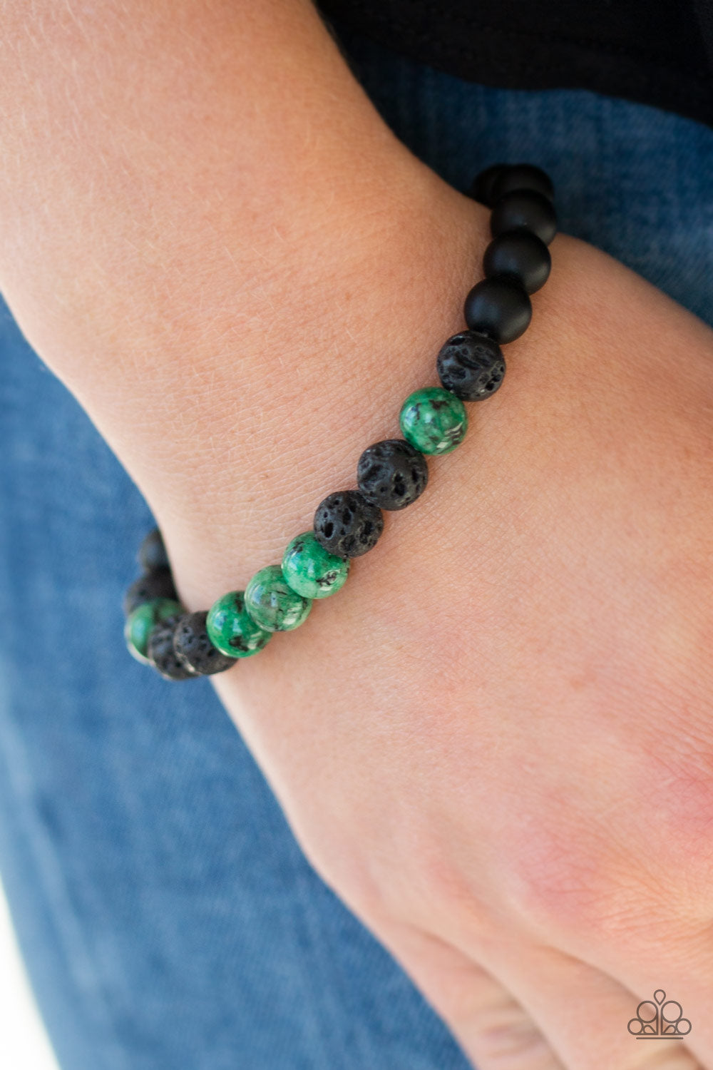 Paparazzi ♥ Tone Down - Green ♥  Bracelet
