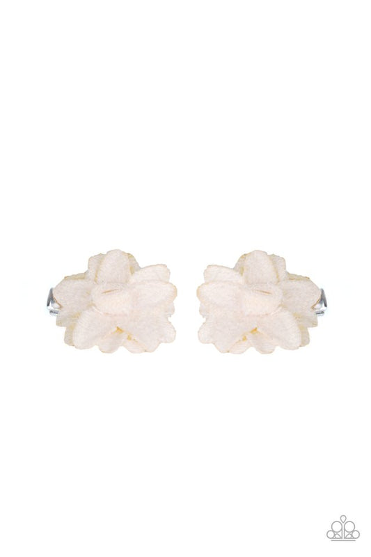 lovely-in-lilies-white-p7ss-wtxx-065xx