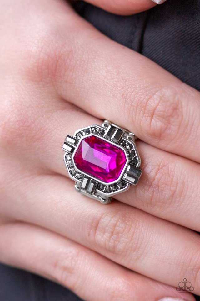 Paparazzi ♥ Outta My Way! - Pink ♥ Ring