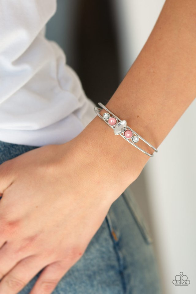 Paparazzi ♥ Guest Of A Guest - Orange ♥ Bracelet