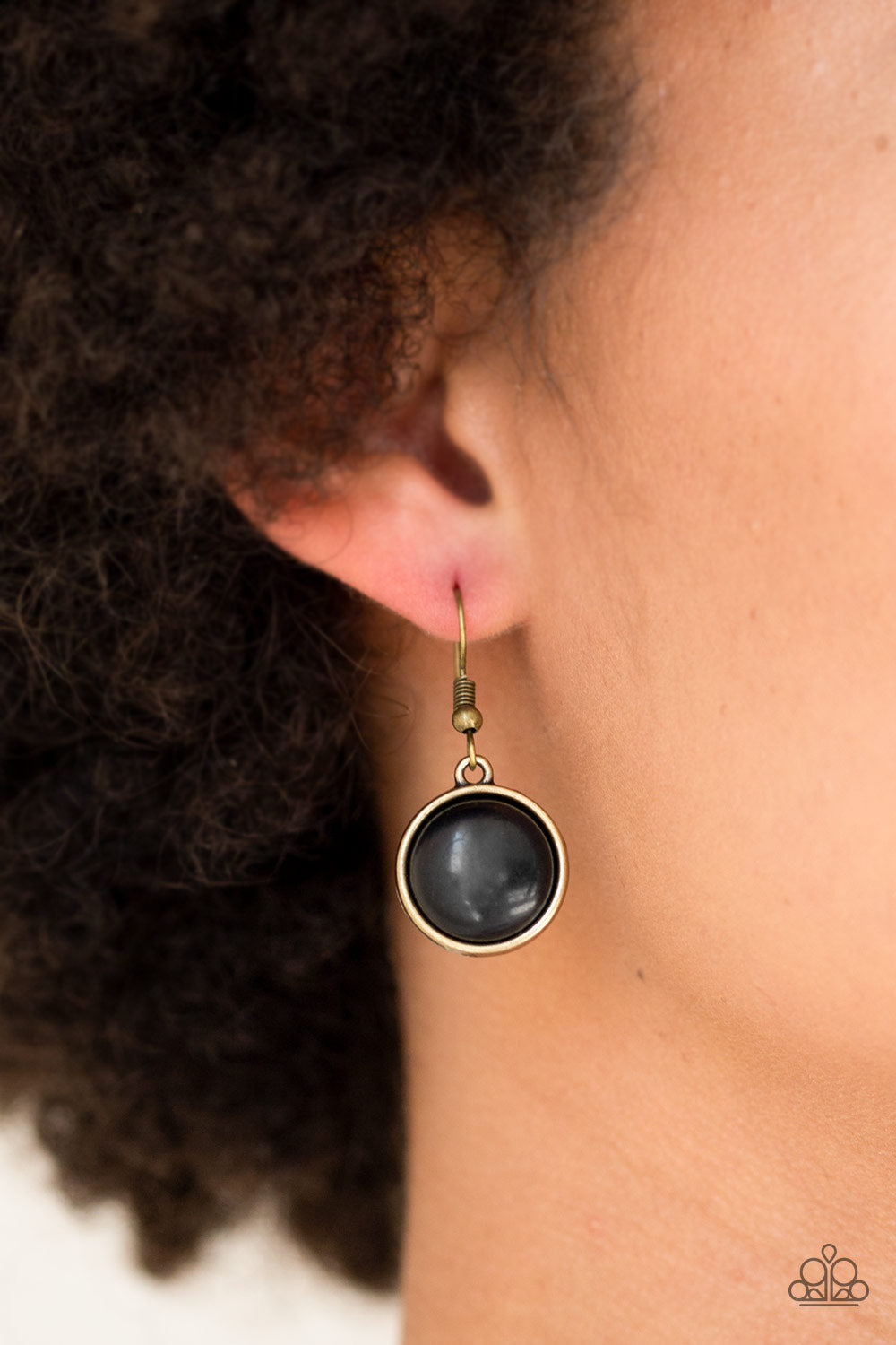 Paparazzi ♥ Cougar - Brass ♥  Necklace