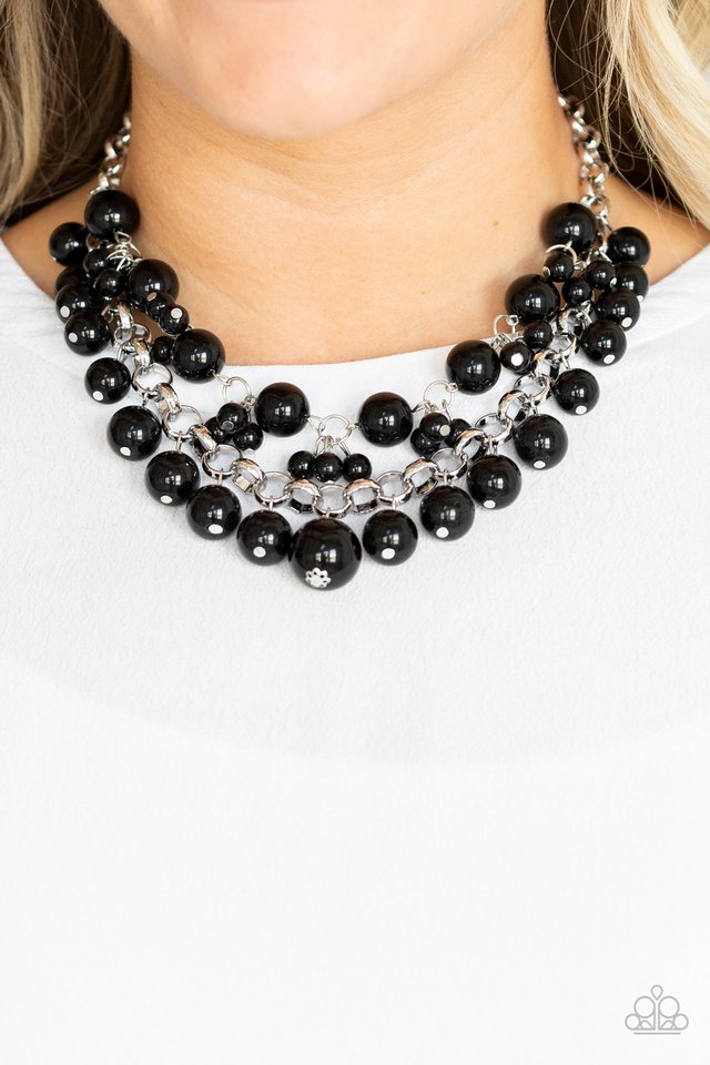 Paparazzi ♥ BALLROOM Service - Black ♥ Necklace
