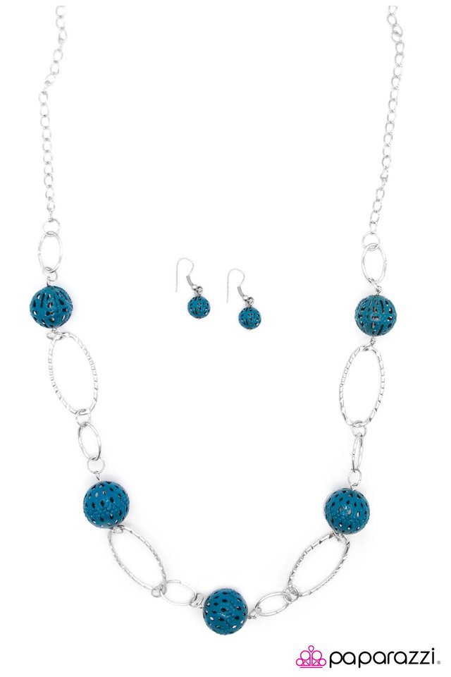 Paparazzi ♥ Having A Ball - Bue ♥ Necklace