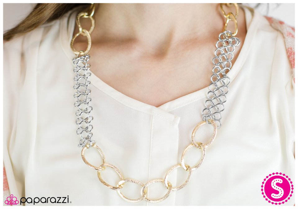 caught-in-her-web-gold-p2in-gdxx-001xx