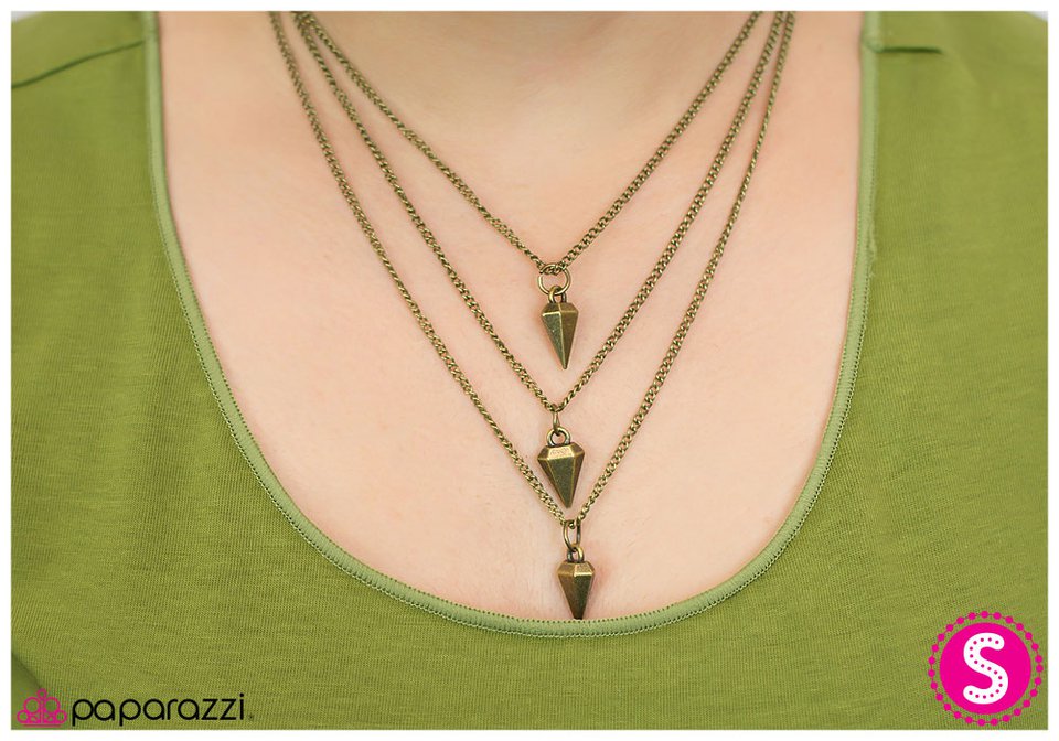 shimmer-and-spikes-brass-p2ed-brxx-002xx