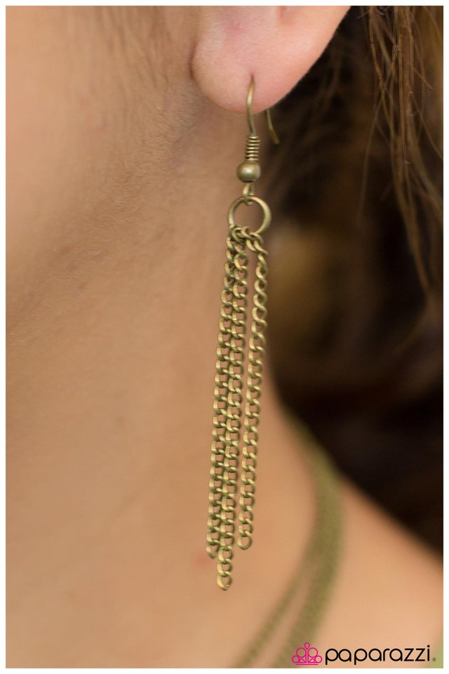 Paparazzi ♥ Shimmer and Spikes - Brass ♥ Necklace