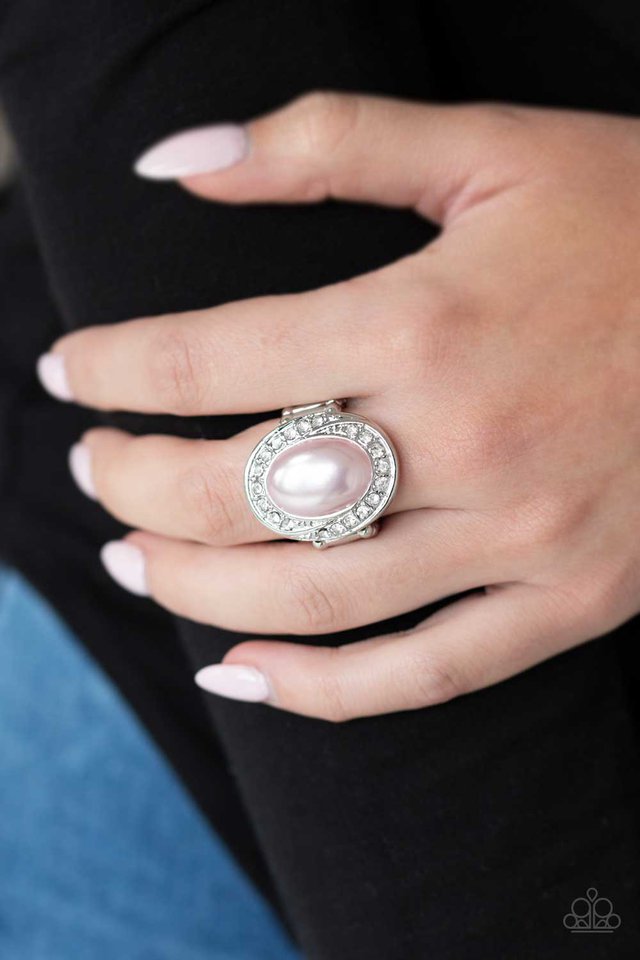 Paparazzi ♥ The ROYALE Treatment - Pink ♥ Ring