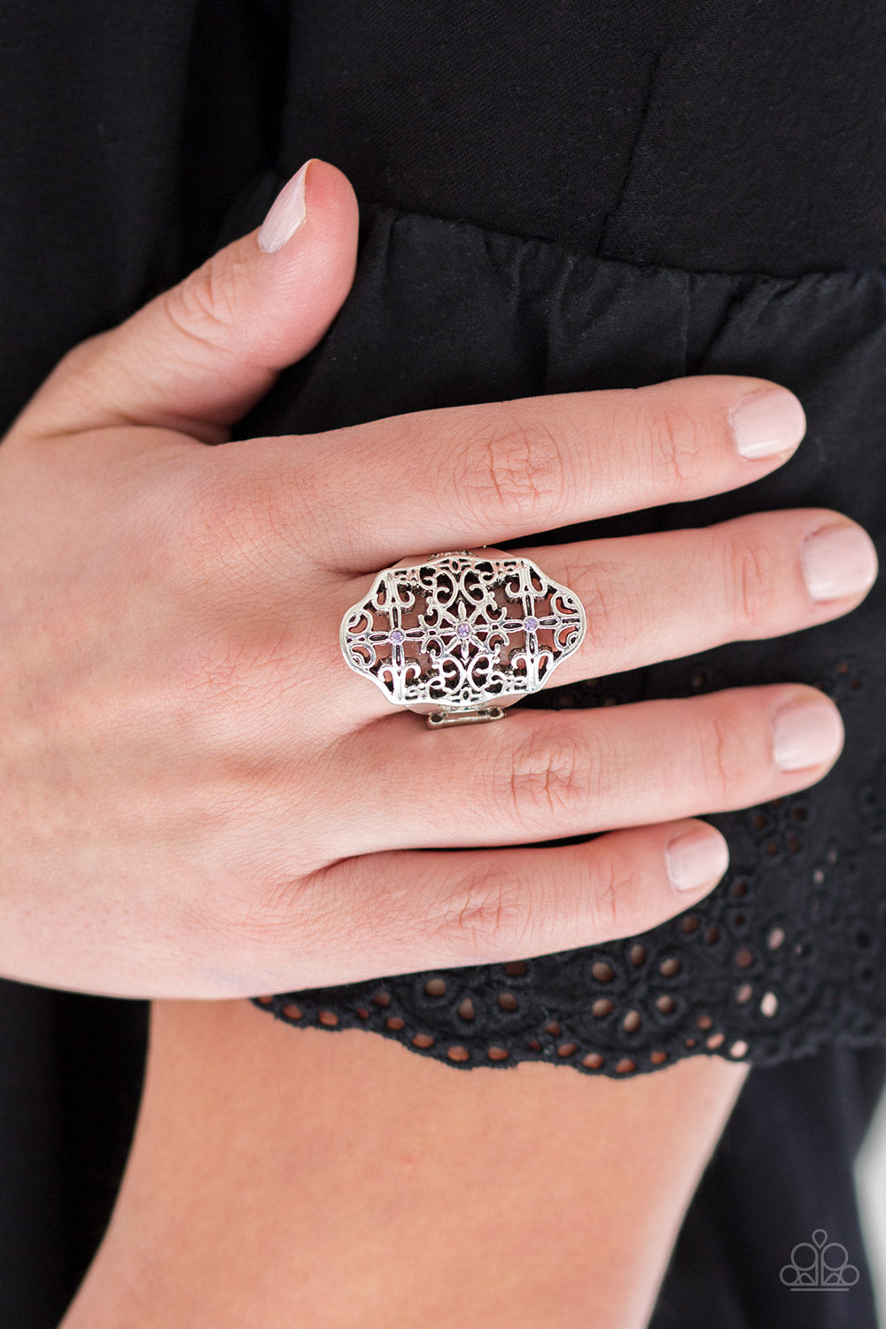 Paparazzi ♥ Botanical Beam - Purple ♥  Ring