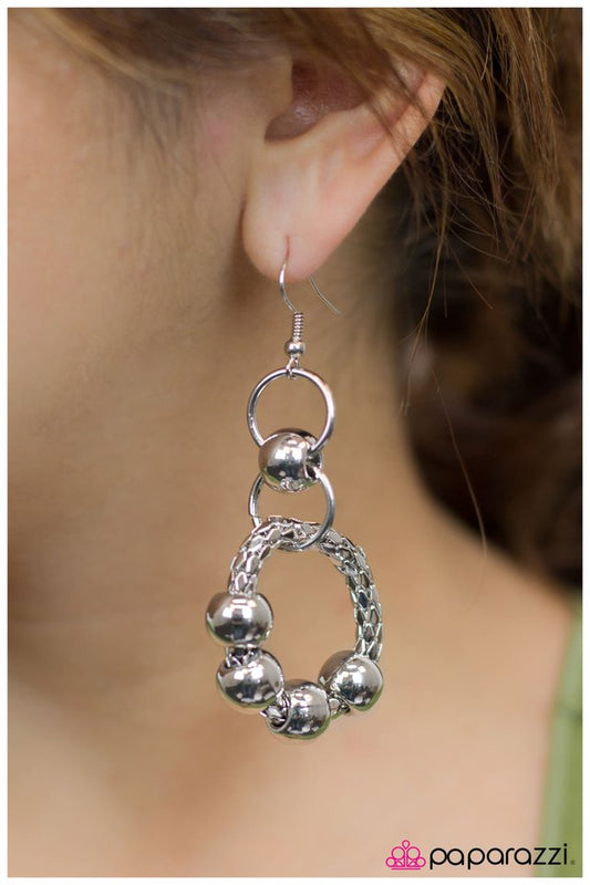 let-me-down-easy-p5in-svxx-001xx